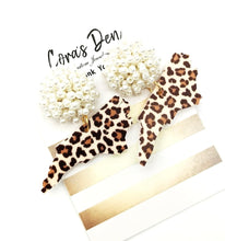 Load image into Gallery viewer, Leopard State Earrings